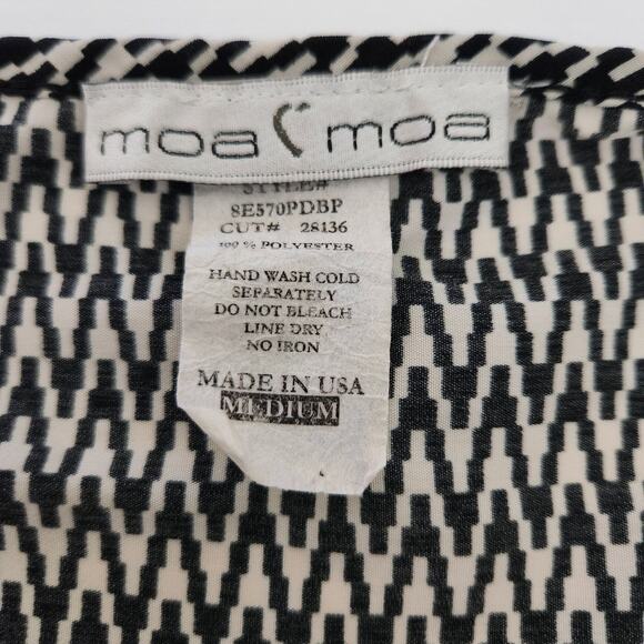 Moa Moa Chevron Geometric Black Cream Coral Top Size Medium - Picture 6 of 6